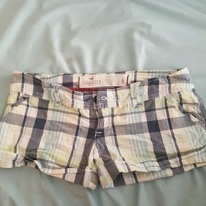 Hollister plaid shorts